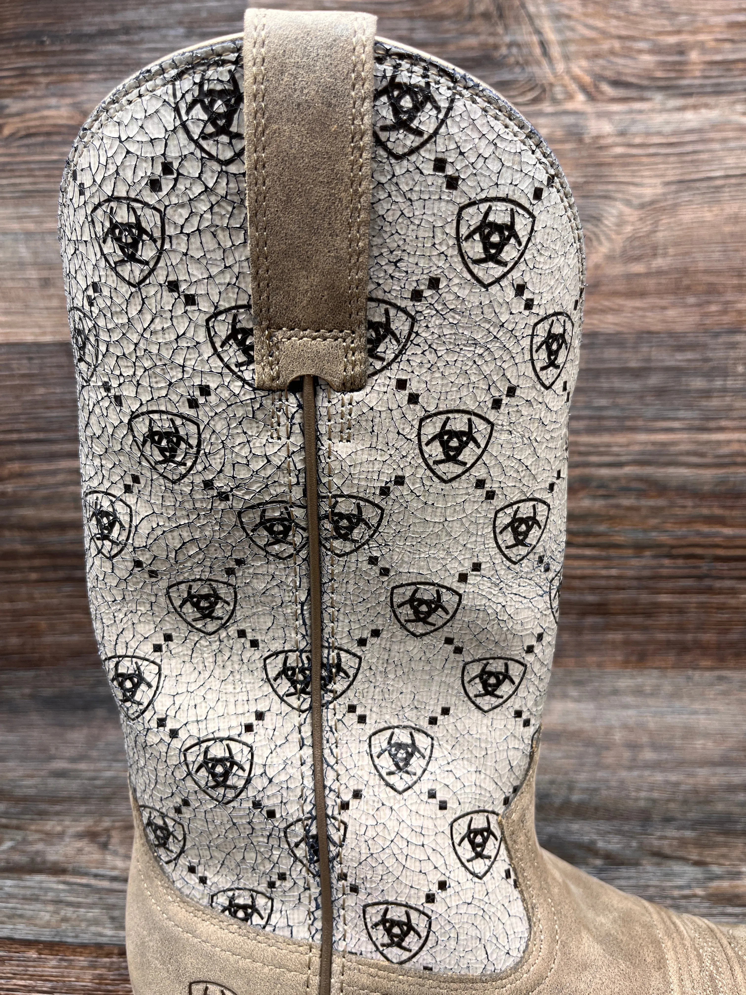 10040362 Women's Round Up Wide Square Toe Western Boot by Ariat
