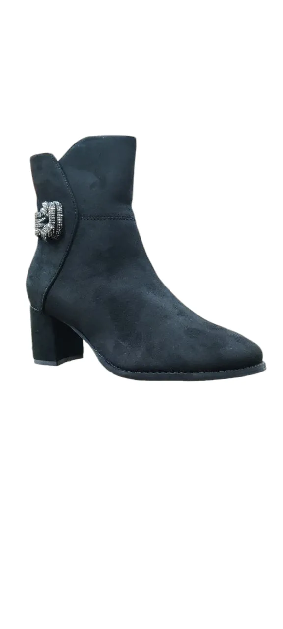 Women Boot 12002
